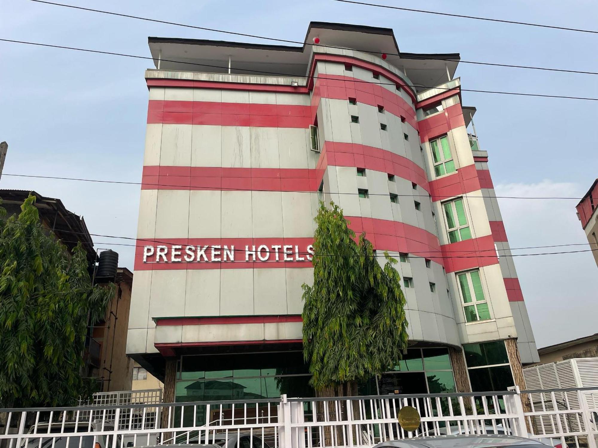 Presken Hotel At International Airport Road Икеджа Екстериор снимка